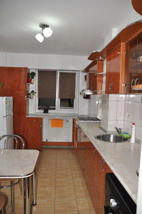 Mario Apartments Resita Exteriör bild